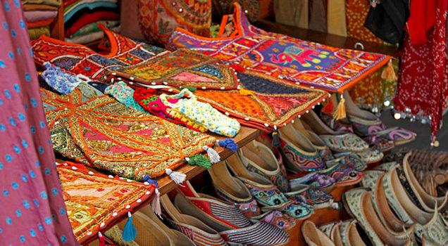  Shopping in Dubai – Traditional Souks
